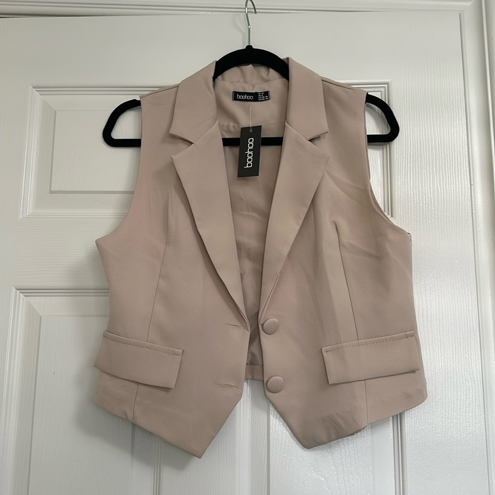 Boohoo tailored vest US 6